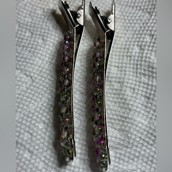 Hand crafted set of hair clips hand wrapped w/ green & fuchsia glass beads 3 in. - Picture 3 of 4